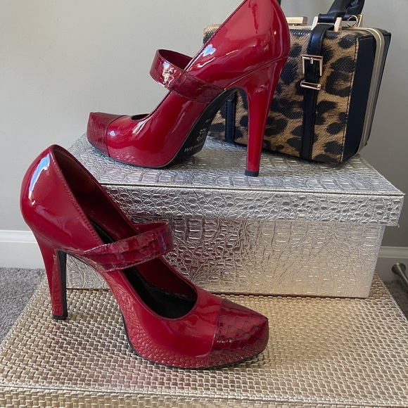 EUC Gianni Bini Platform Pump, Red/Reptile, Size 8.5 - Picture 2 of 5
